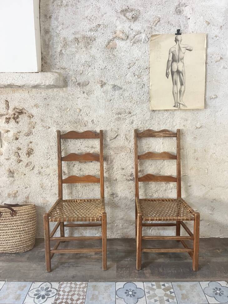 Lot de chaises canadiennes anciennes – Image 2