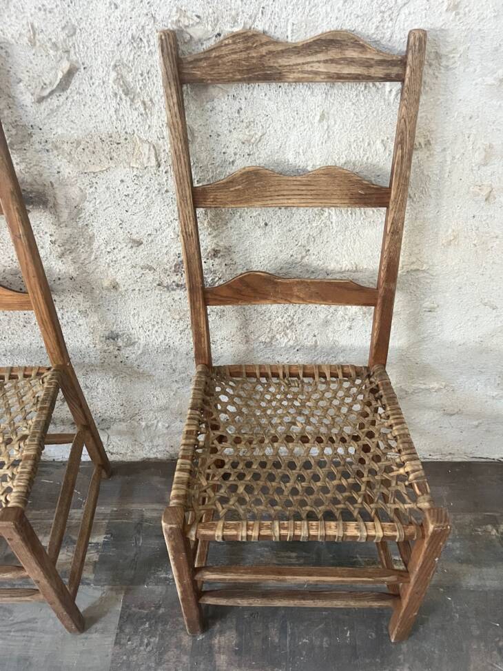 Lot de chaises canadiennes anciennes – Image 3