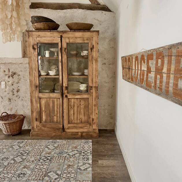 Vitrine ancienne