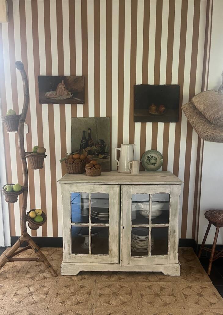 Buffet bas vitré